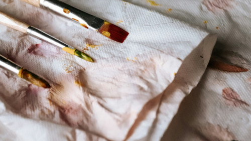 Découvrez une nouvelle technique de peinture abstraite pour sublimer vos créations artistiques